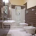 信天翁酒店 酒店 4*