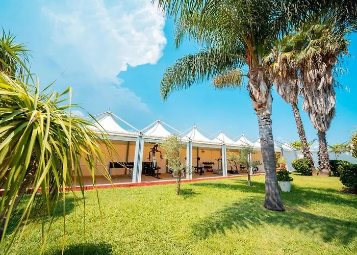 Albatros Hotell 4*