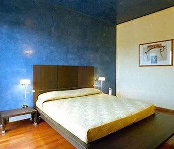 Albatros 4* Szirakúza