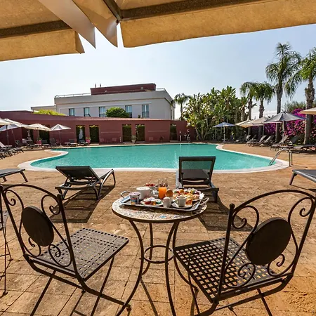 Albatros Hotel 4*